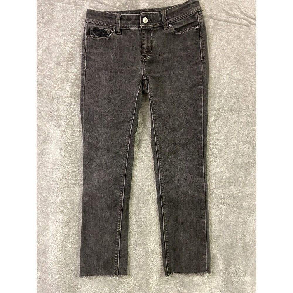 White House Black Market Gray Distressed Skinny Jeans Raw Hem Women 29 x 33.5 - Picture 2 of 7